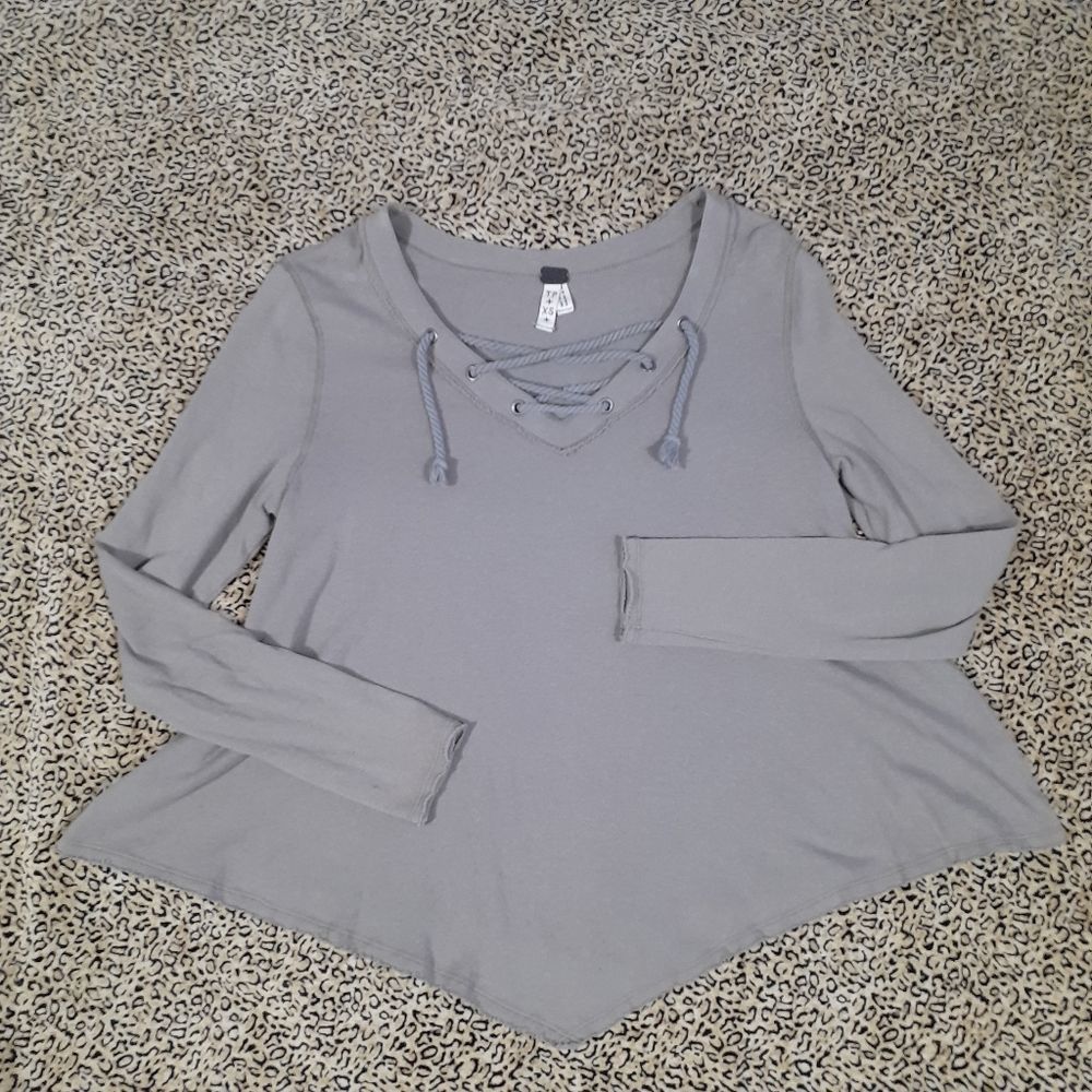 🌈FREE PEOPLE L9NG SLEEVE TOP 100% COTTON V-NECK- XS